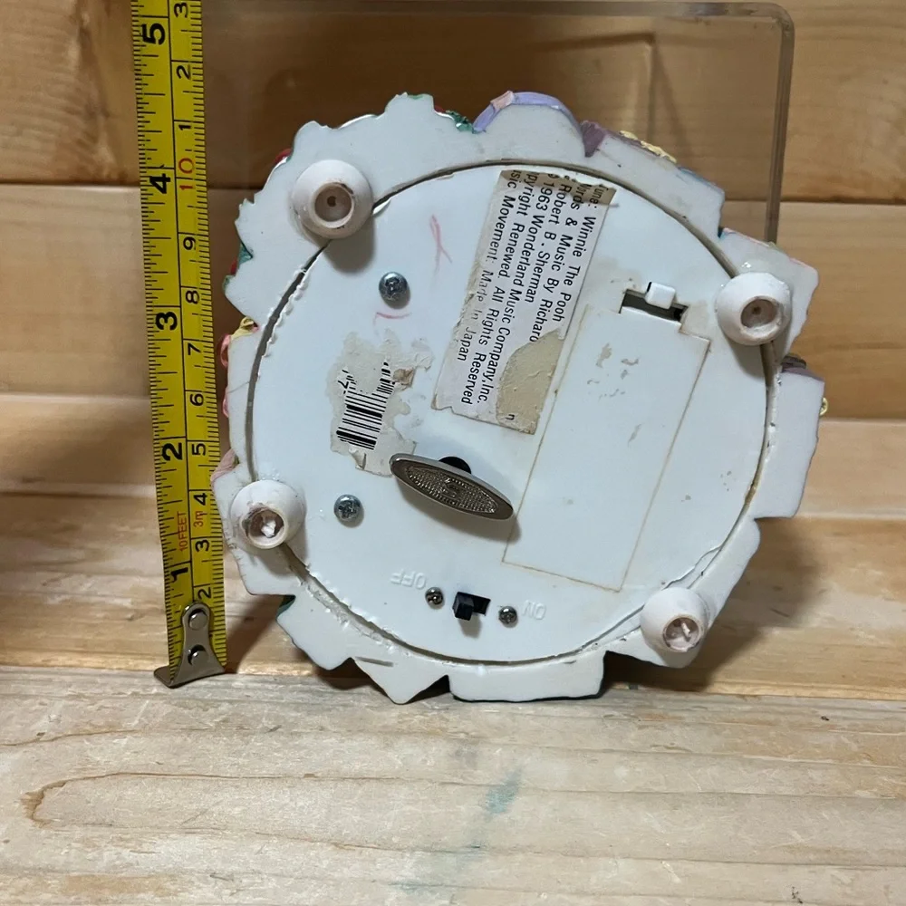 Vintage Disney Winnie the Pooh / Piglet Christmas Snowglobe - Picture 10 of 11